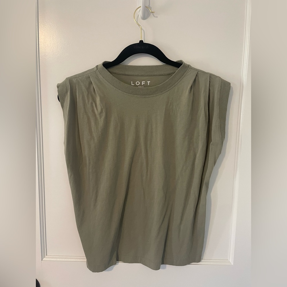 Casual LOFT tank